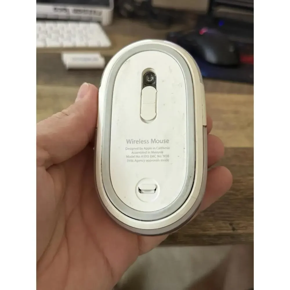 1st Generation Apple Wireless Mouse, Model A1015